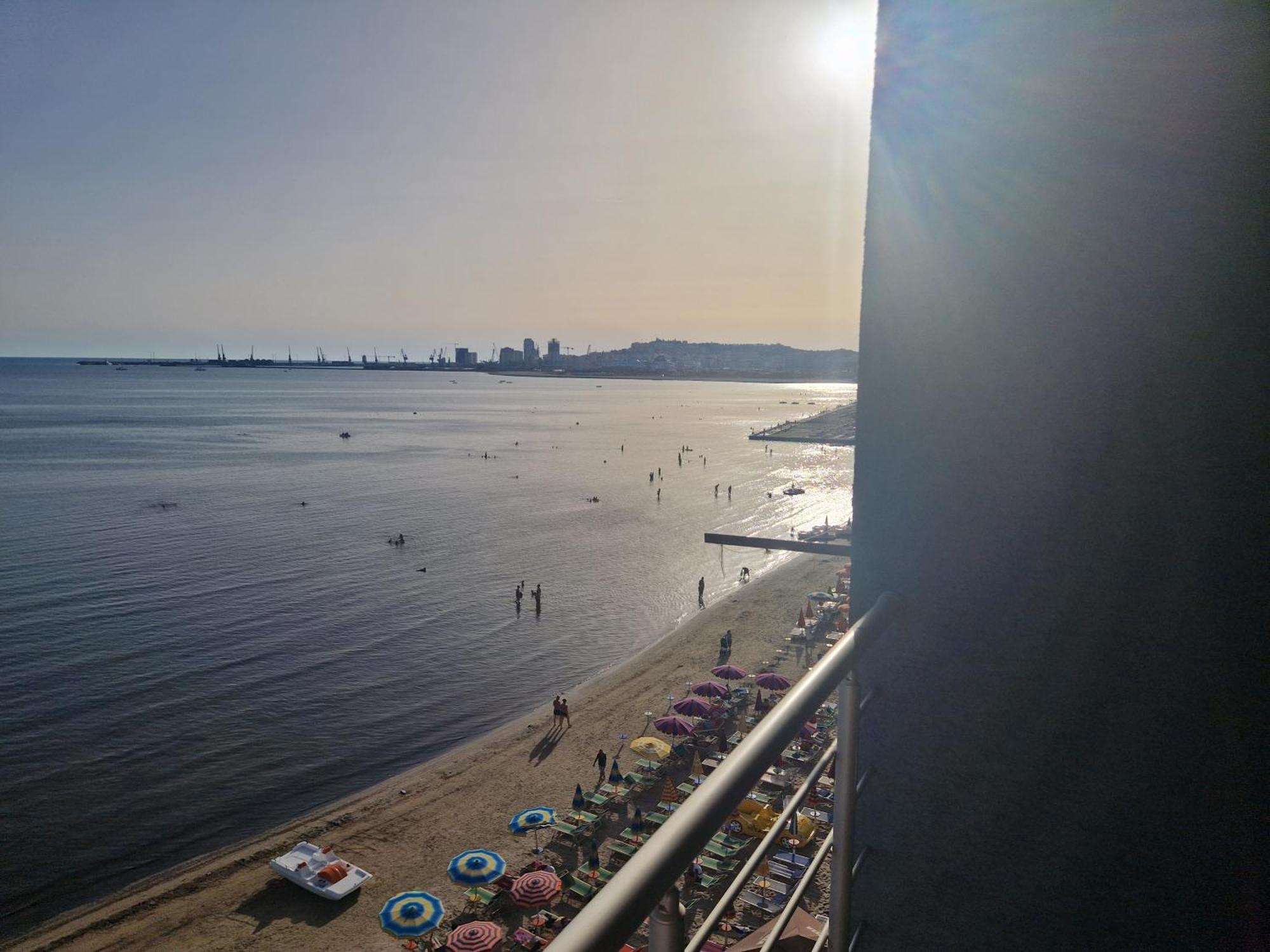 Holiday Apartments 5 Дуррес Экстерьер фото